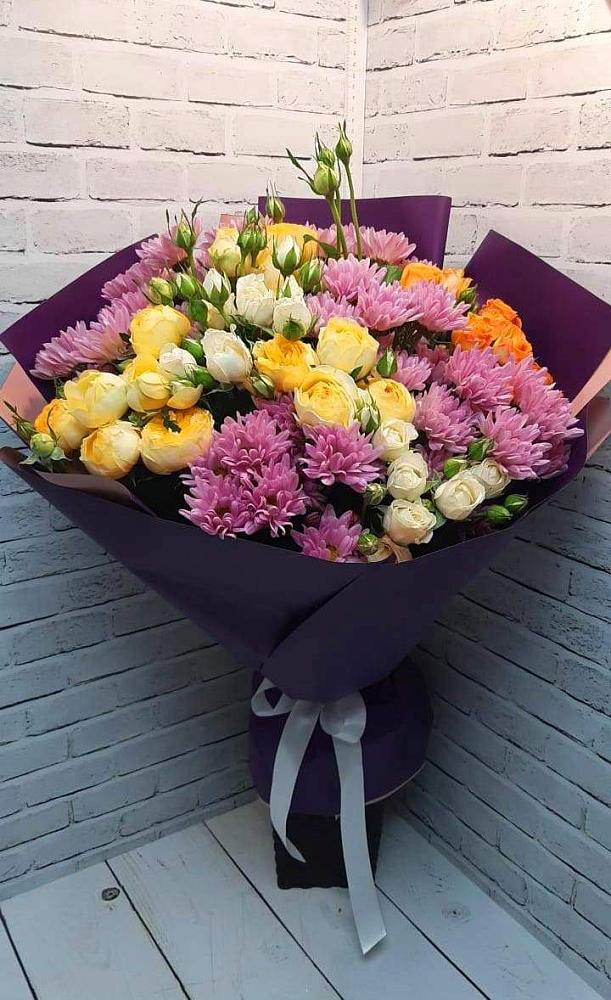 Букет цветов из: Хризантемы и Розы в Кошки Самарская область