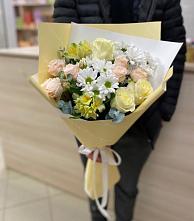 Букет цветов из:  Альстромерии, Розы и Хризантемы в Кошки Самарская область
