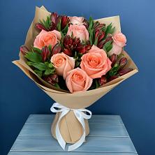 Букет цветов из:  Розы и Альстромерии в Кошки Самарская область